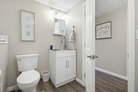 11 Whitehall Terrace Hooksett NH 03106