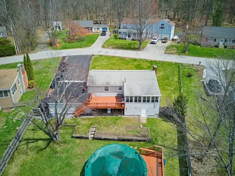 11 Whitehall Terrace Hooksett NH 03106