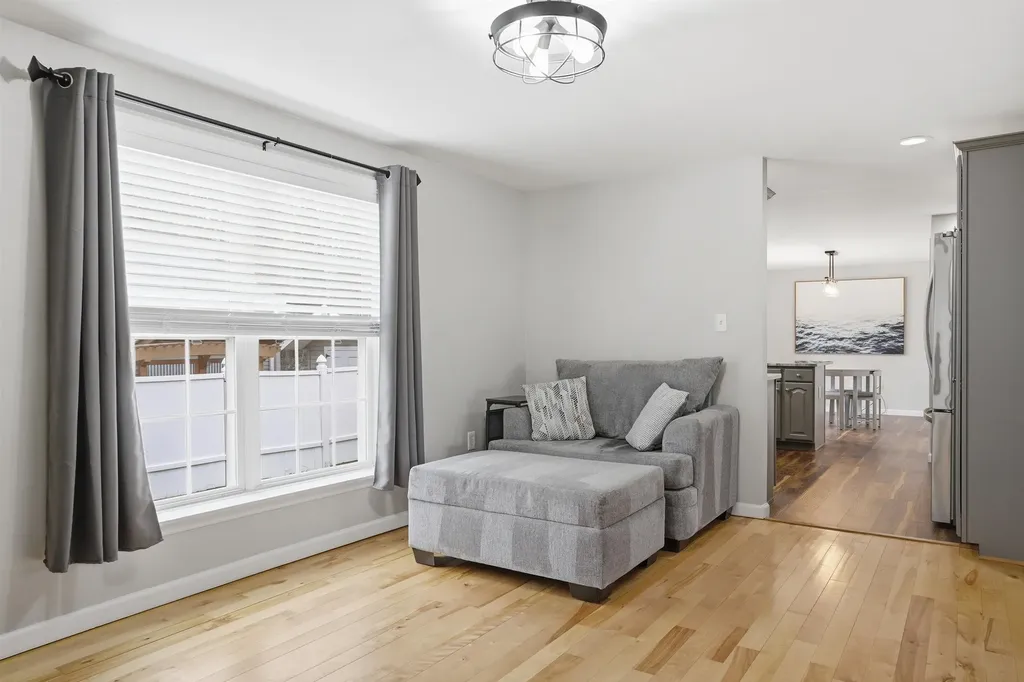 16 Shilah Drive Derry NH 03038