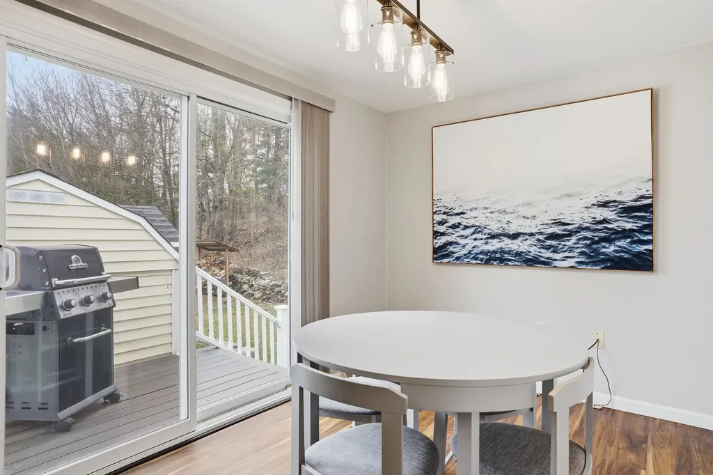 16 Shilah Drive Derry NH 03038