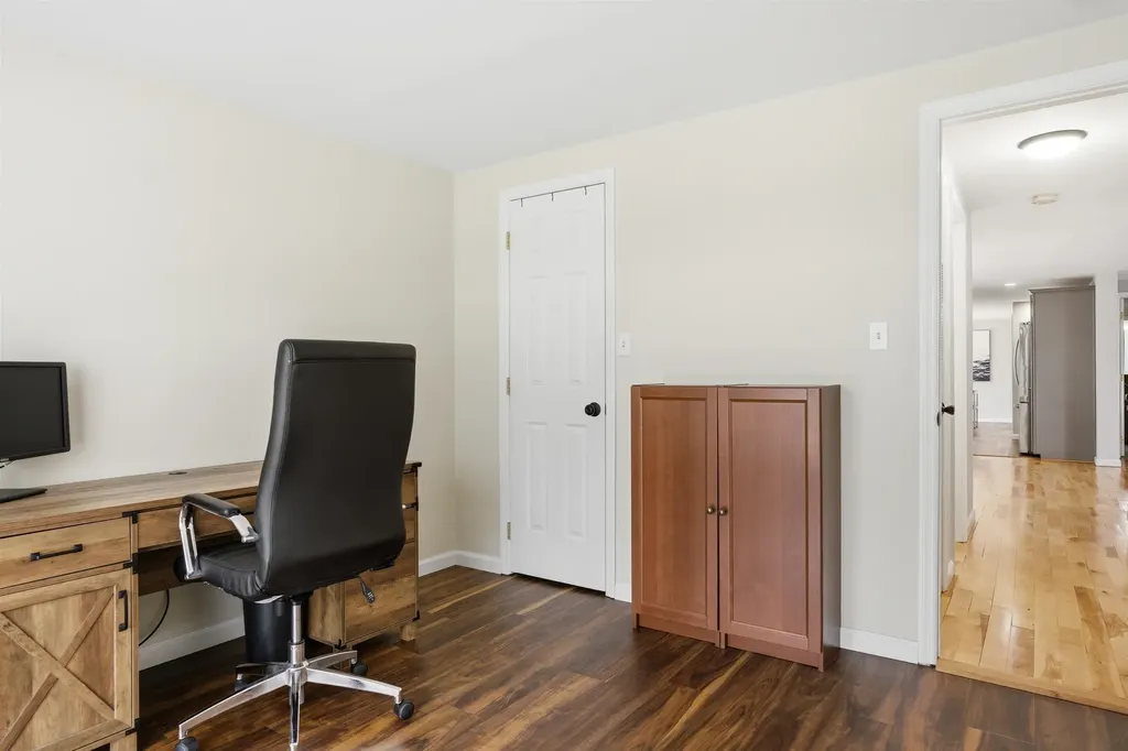 16 Shilah Drive Derry NH 03038