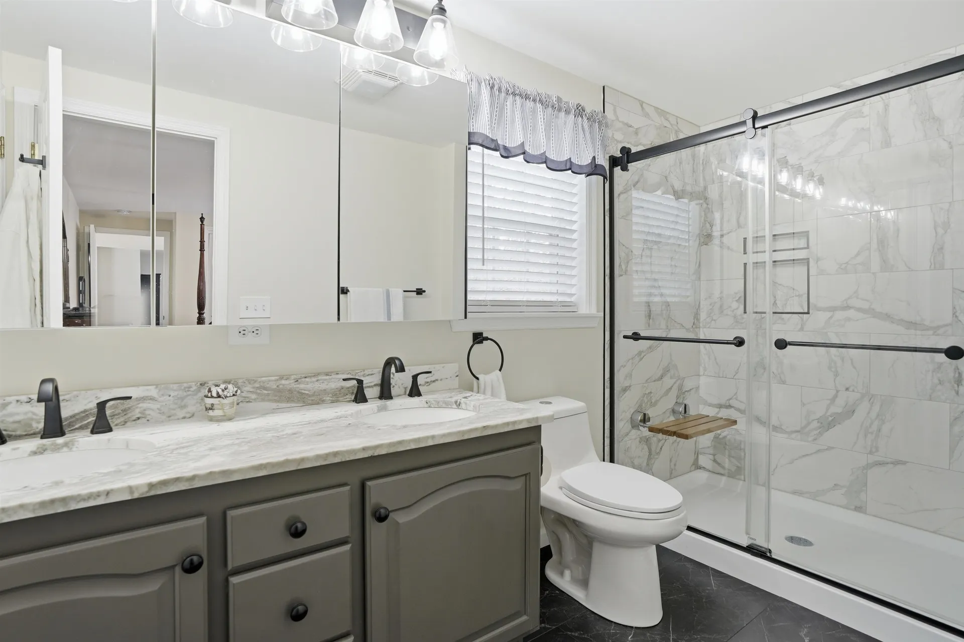 16 Shilah Drive Derry NH 03038