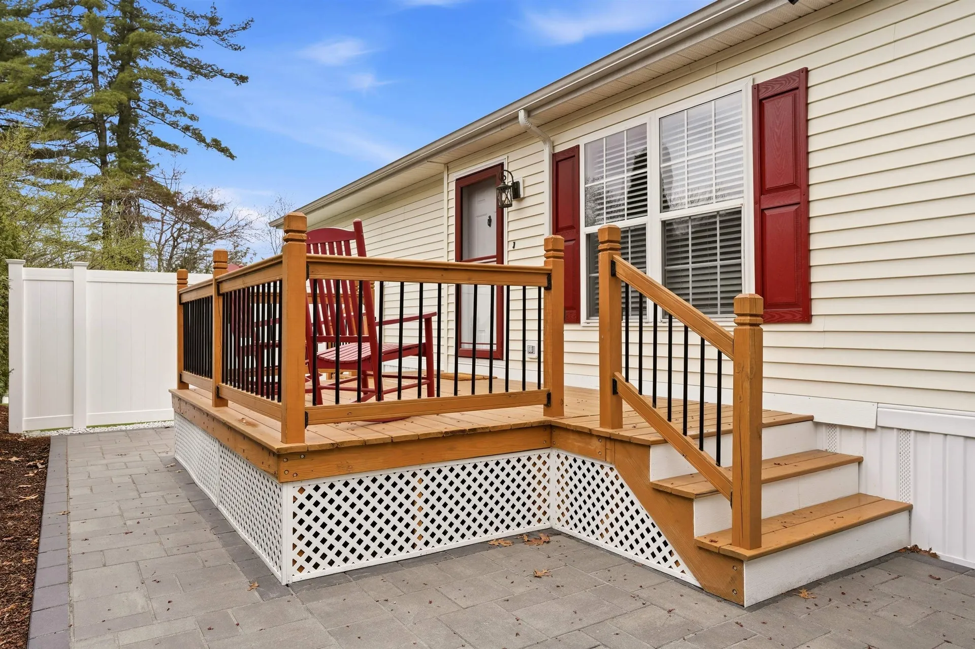 16 Shilah Drive Derry NH 03038
