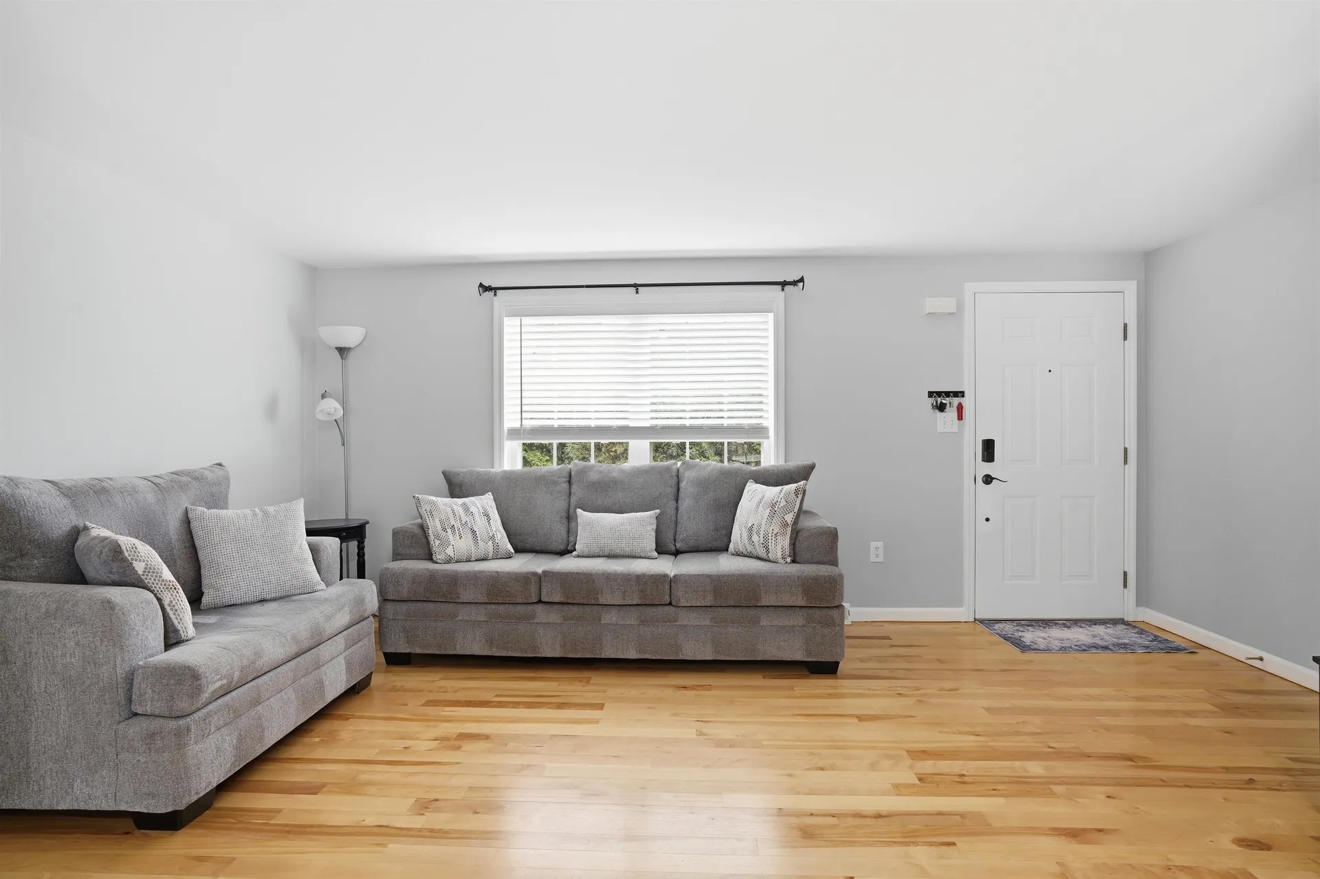 16 Shilah Drive Derry NH 03038