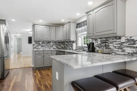 16 Shilah Drive Derry NH 03038