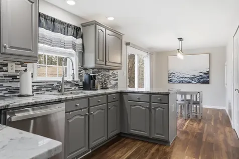 16 Shilah Drive Derry NH 03038