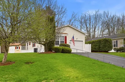 16 Shilah Drive Derry NH 03038
