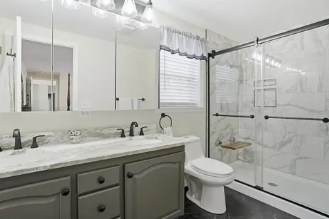 16 Shilah Drive Derry NH 03038
