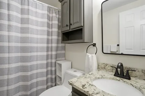 16 Shilah Drive Derry NH 03038