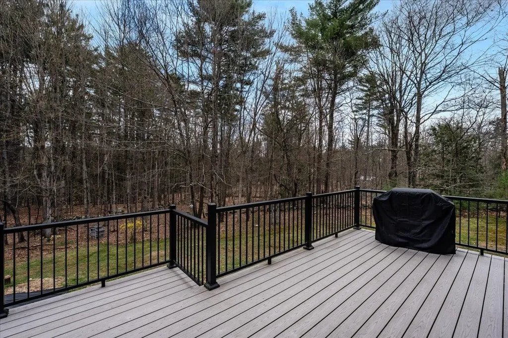 88 Patten Hill Road Candia NH 03034