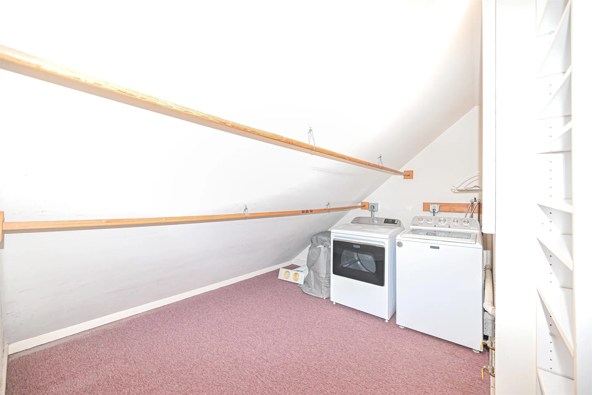 16 Hale Avenue Hooksett NH 03106