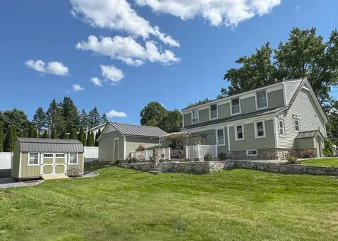 16 Hale Avenue Hooksett NH 03106