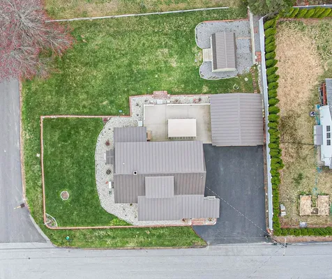 16 Hale Avenue Hooksett NH 03106