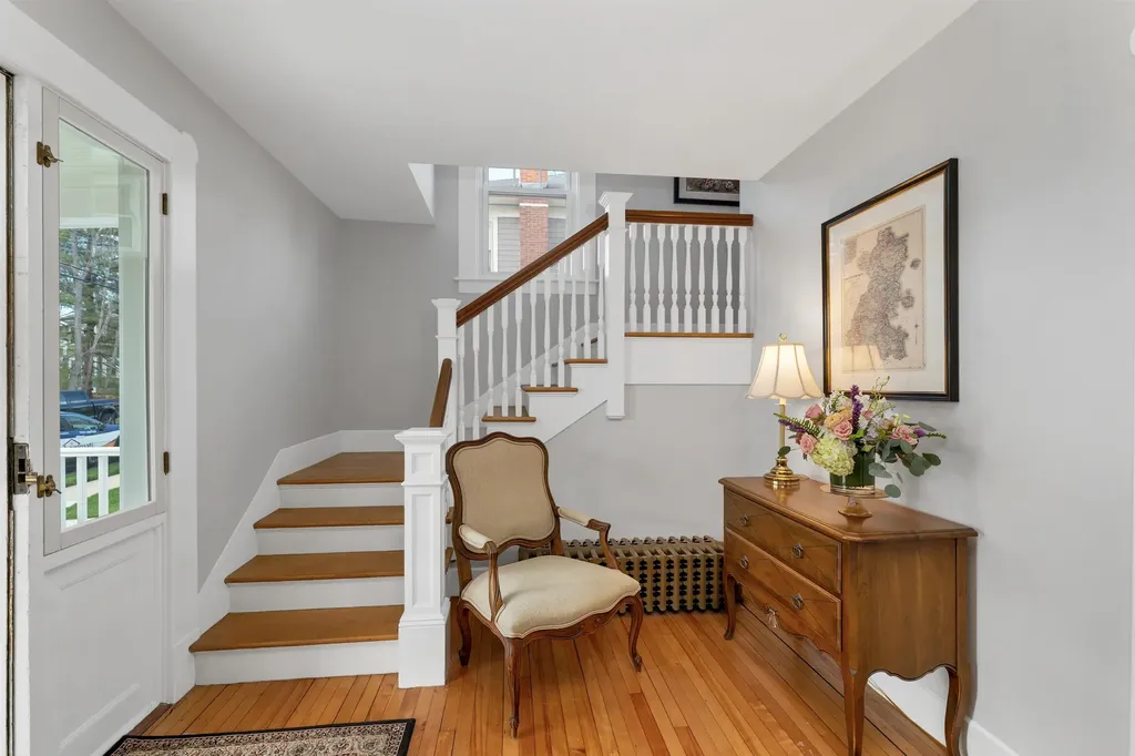 951 Chestnut Street Manchester NH 03104