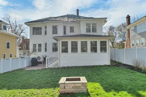 951 Chestnut Street Manchester NH 03104