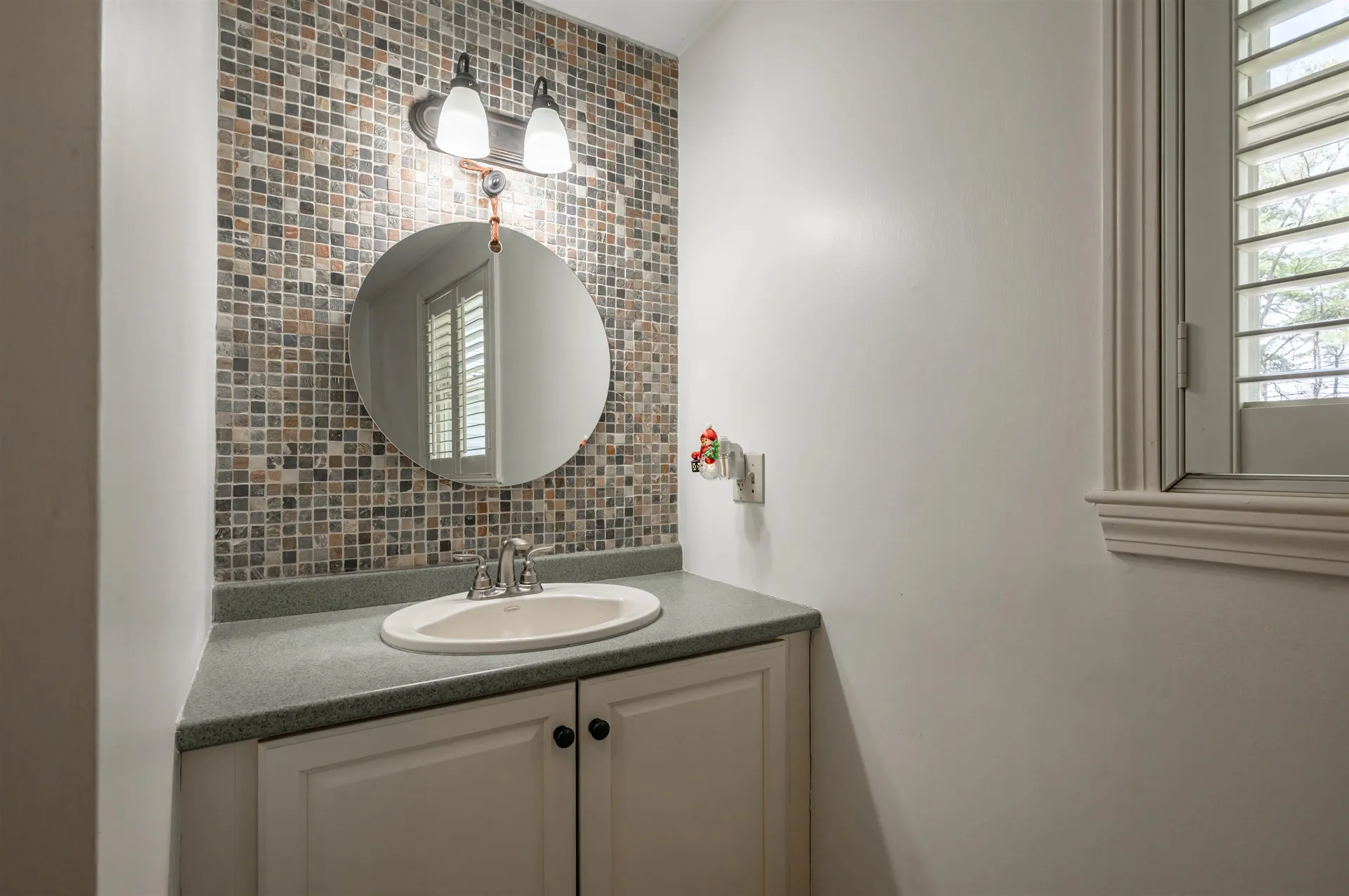 15 Twin Street Windham NH 03087-1766