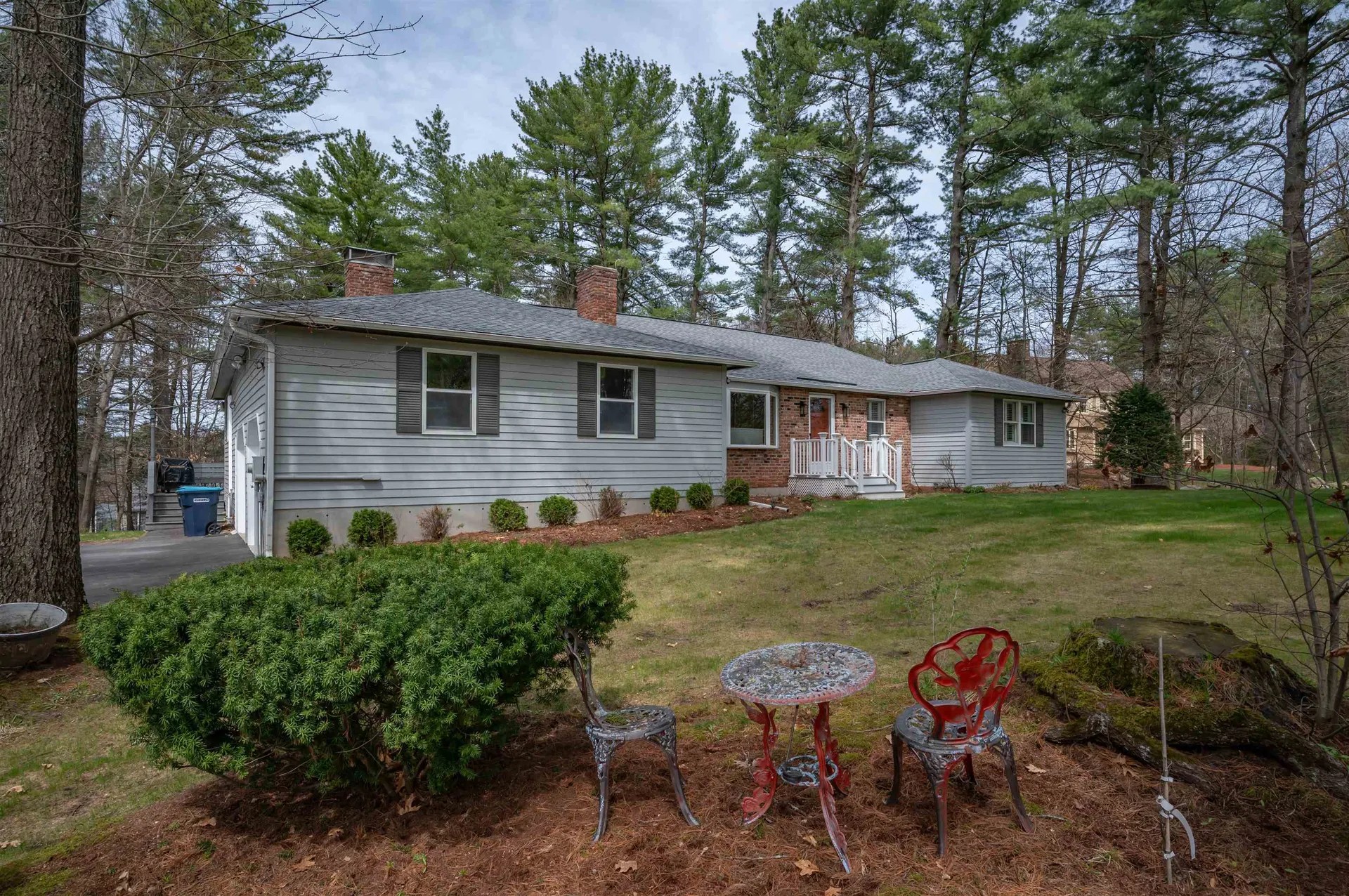 15 Twin Street Windham NH 03087-1766