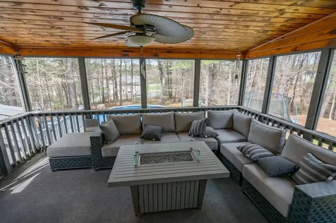 15 Twin Street Windham NH 03087-1766