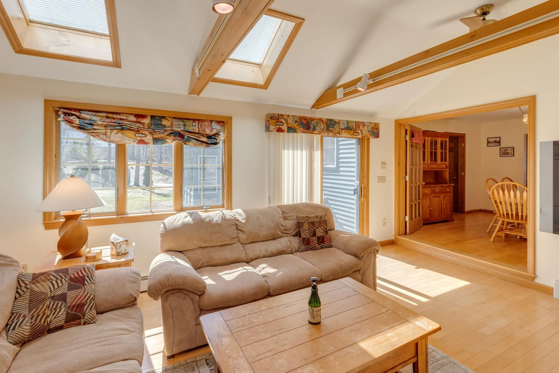 286 Dockham Shore Road Gilford NH 03249