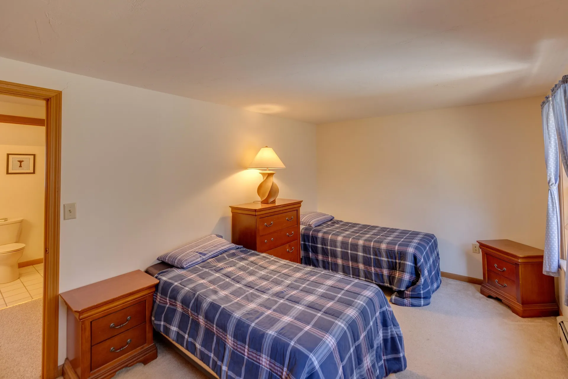 286 Dockham Shore Road Gilford NH 03249