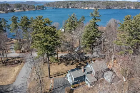 286 Dockham Shore Road Gilford NH 03249