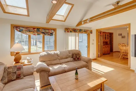 286 Dockham Shore Road Gilford NH 03249