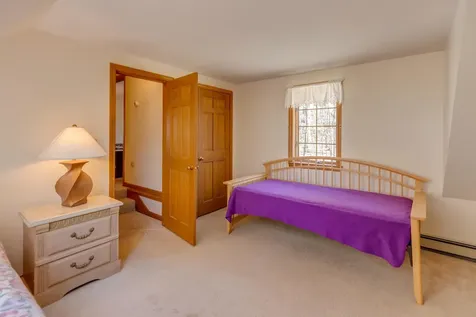 286 Dockham Shore Road Gilford NH 03249