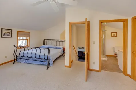 286 Dockham Shore Road Gilford NH 03249