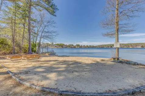 286 Dockham Shore Road Gilford NH 03249