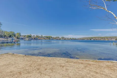 286 Dockham Shore Road Gilford NH 03249