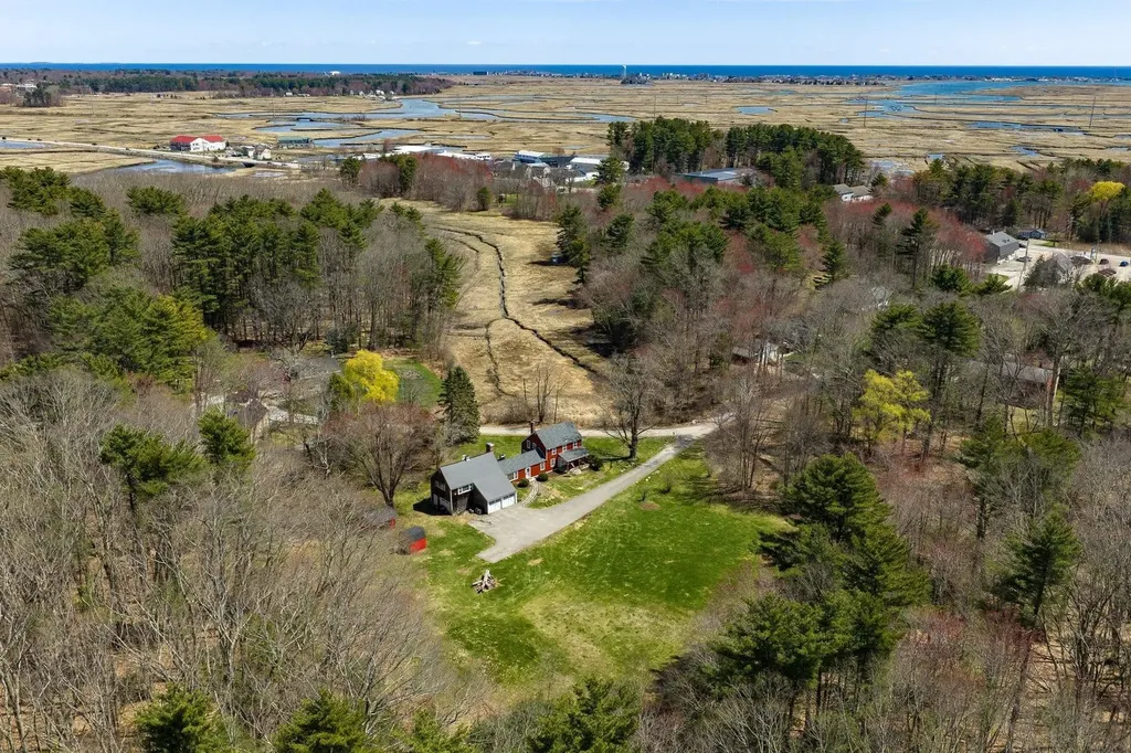 16 Marsh Lane Hampton Falls NH 03844
