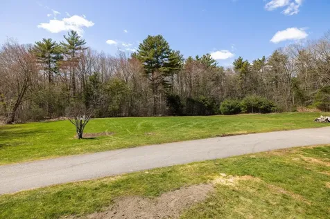 16 Marsh Lane Hampton Falls NH 03844