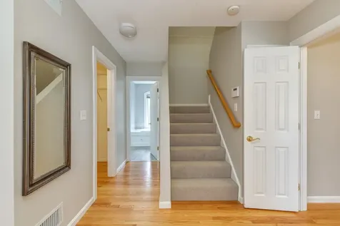 17 Nottingham Road Windham NH 03087