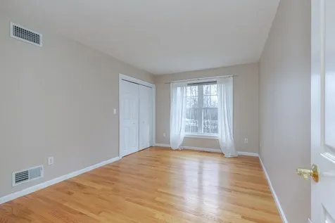 17 Nottingham Road Windham NH 03087