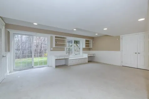 17 Nottingham Road Windham NH 03087