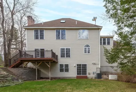 17 Nottingham Road Windham NH 03087