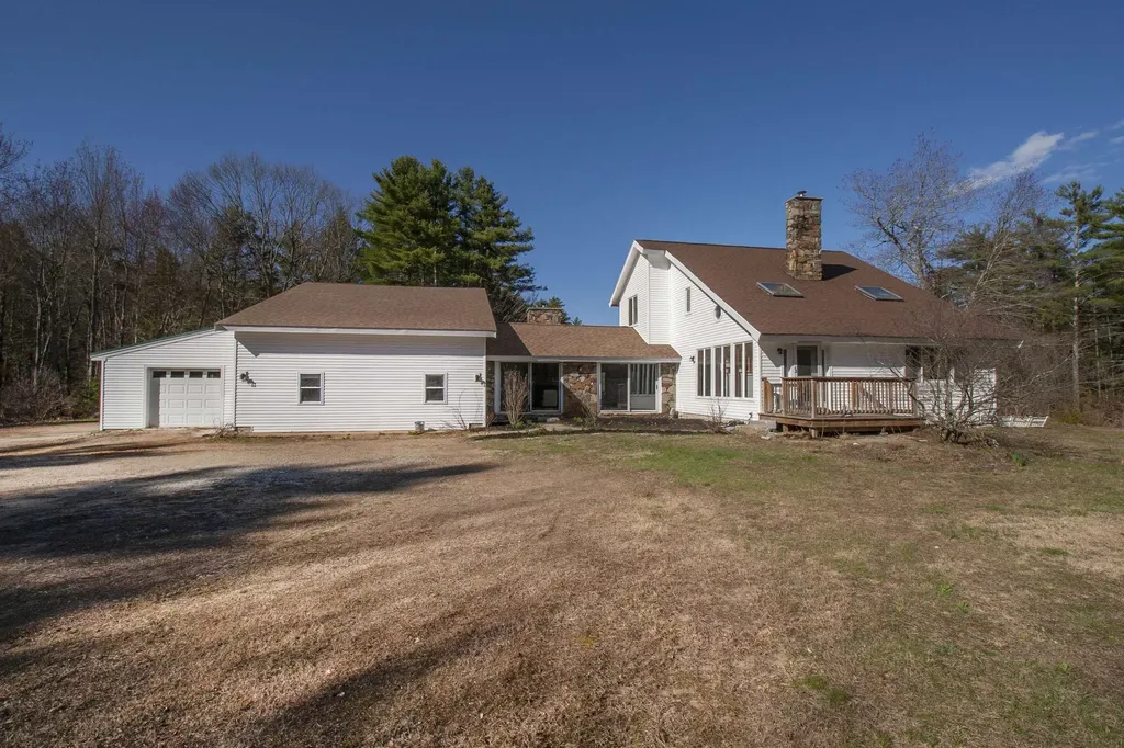 97 Mount Delight Road Deerfield NH 03037