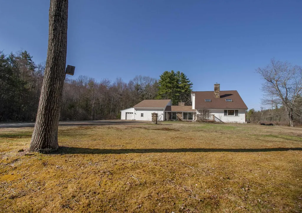97 Mount Delight Road Deerfield NH 03037