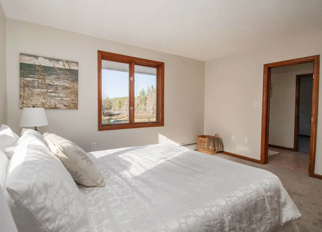 97 Mount Delight Road Deerfield NH 03037
