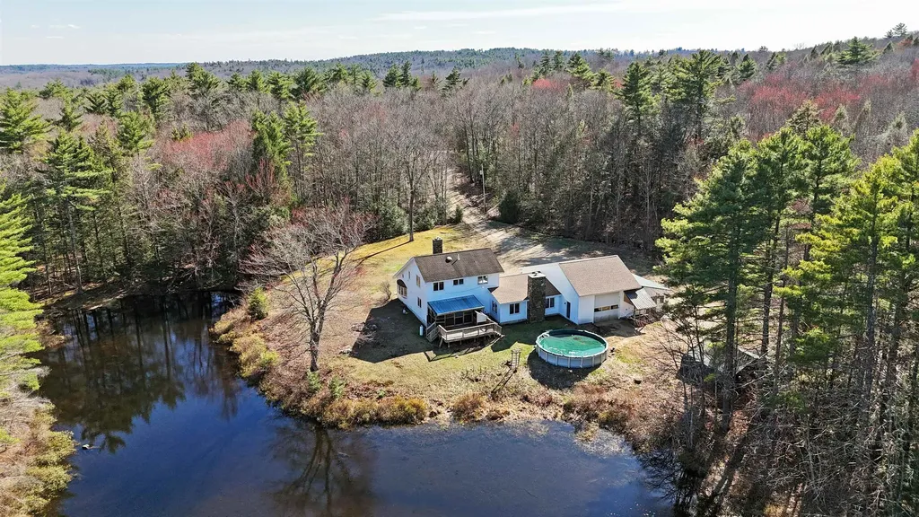 97 Mount Delight Road Deerfield NH 03037