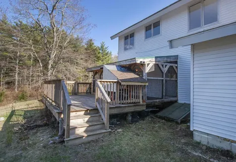 97 Mount Delight Road Deerfield NH 03037