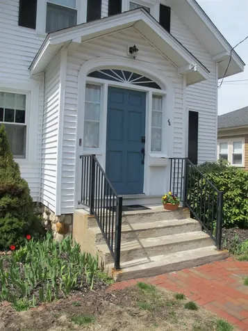 44 N Adams Street Manchester NH 03104