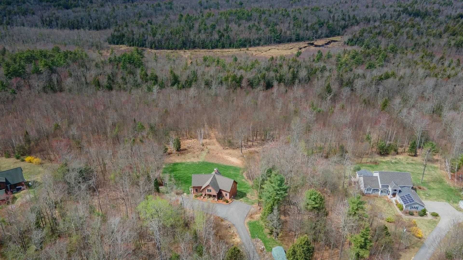 276 Old County Road Deering NH 03244