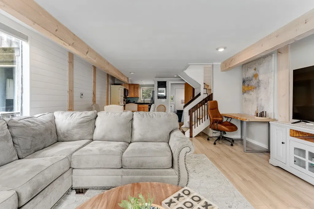 105 Morse Drive Cambridge VT 05464
