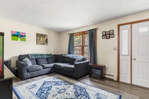 353 Goboro Road Epsom NH 03234