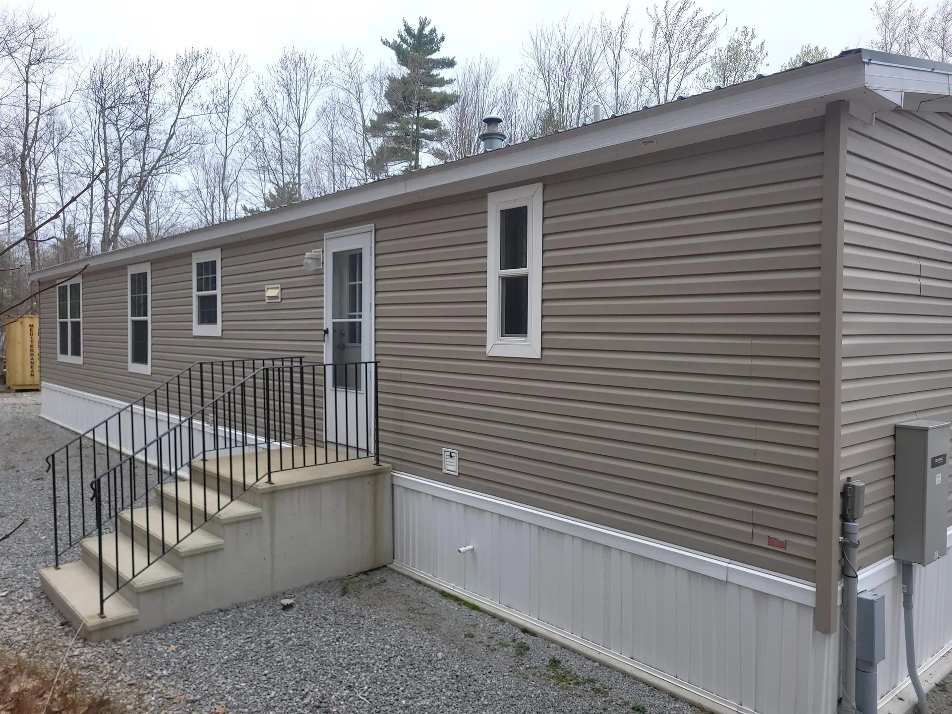 14 Peasley Road Henniker NH 03242