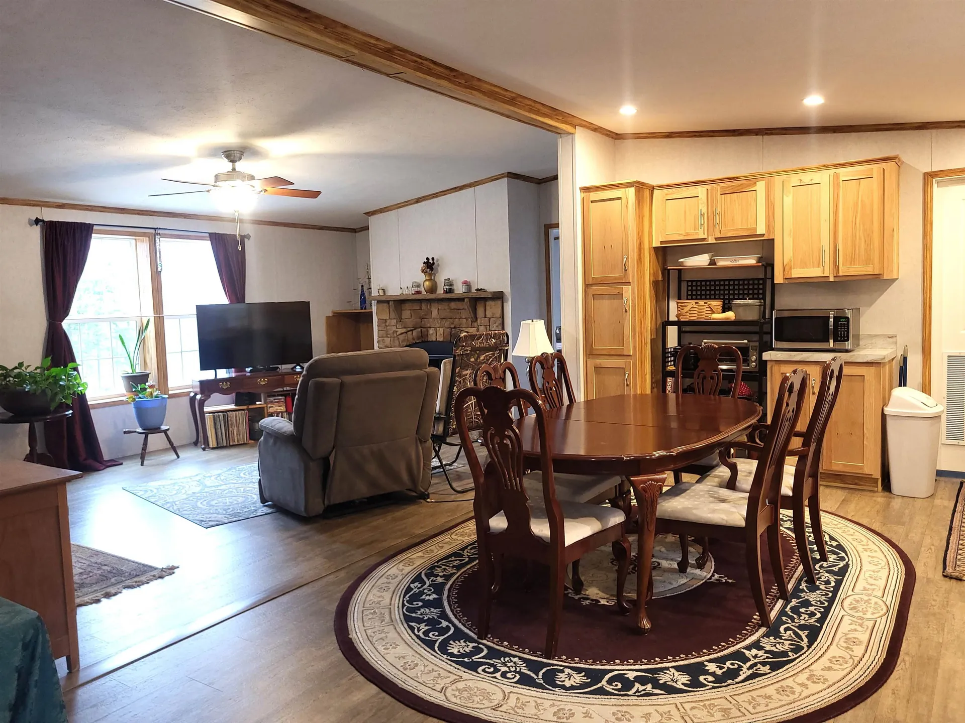 14 Peasley Road Henniker NH 03242