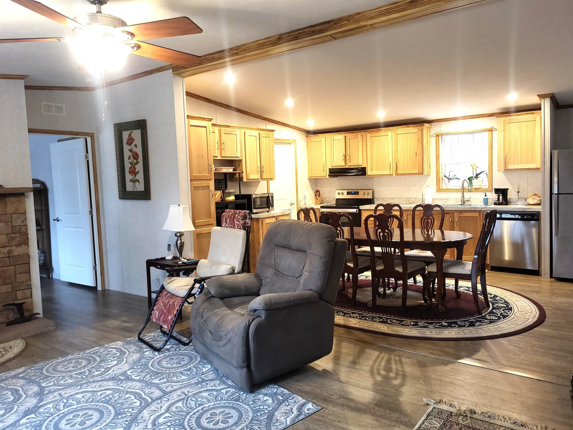 14 Peasley Road Henniker NH 03242