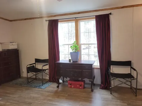 14 Peasley Road Henniker NH 03242