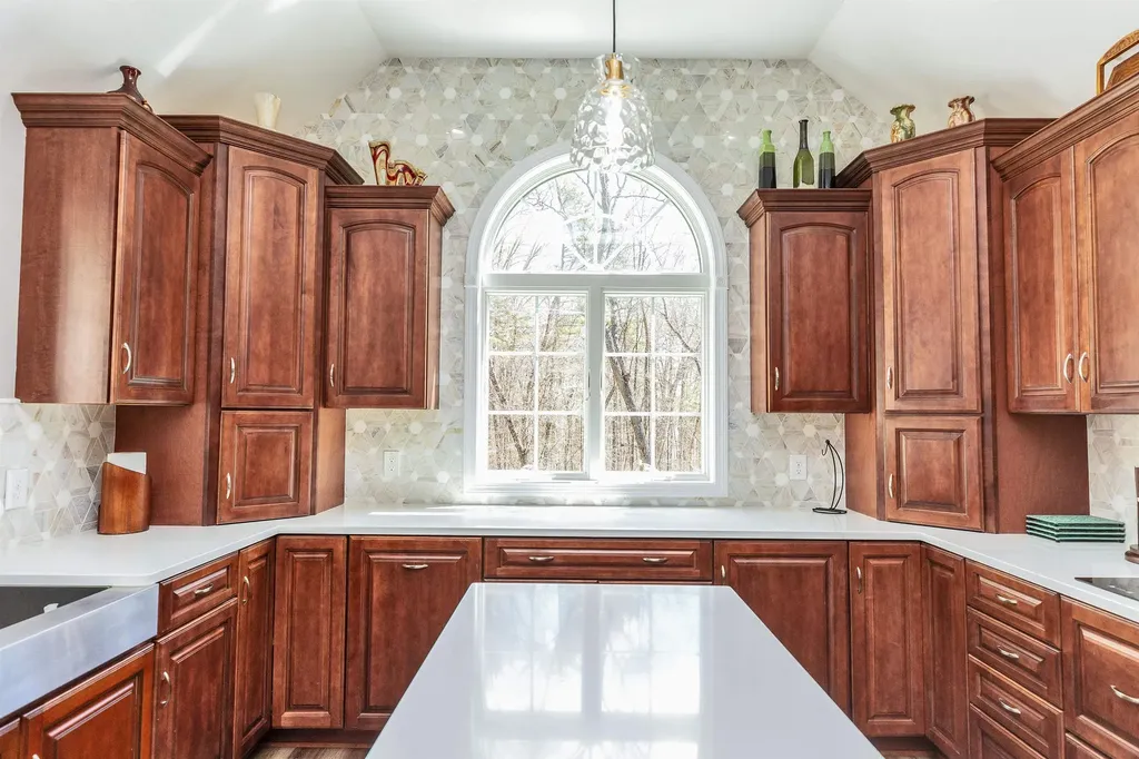13 Johnson Street Windham NH 03087